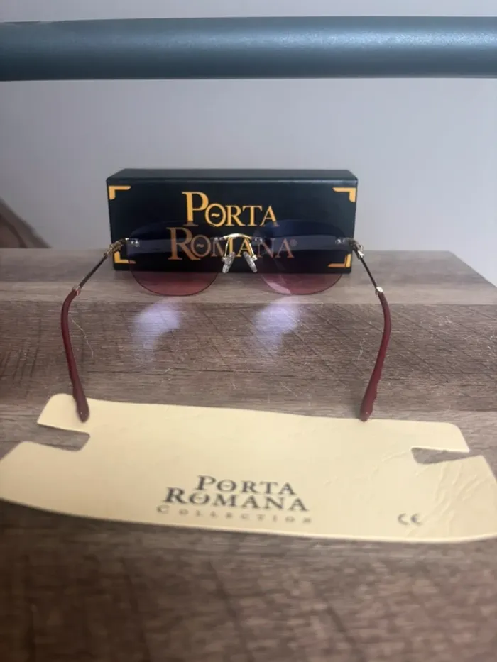 Lunette de soleil ovale Porta Romana verre bleu dégradé rougeâtre - photo numéro 6