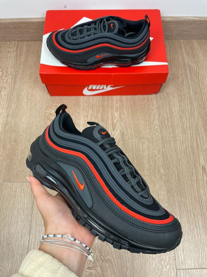 Nike Air Max 97 Black Anthracite Picante Taille 39