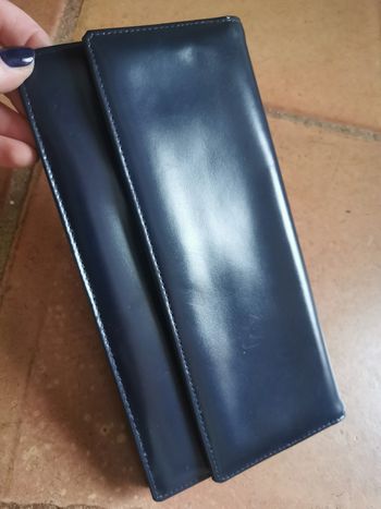 Pochette clutch en simili cuir bleu marine