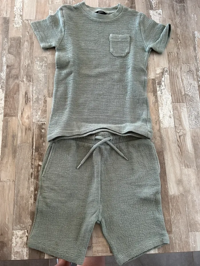 Ensemble chic d’été Next T5 ans
