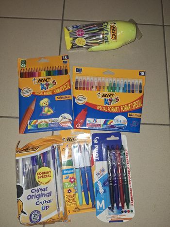 Lot fourniture scolaire