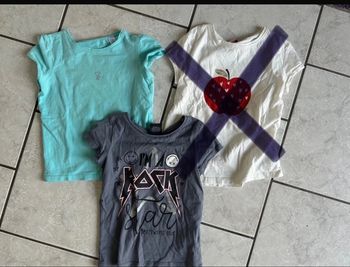 Lot 2 t shirts fille 6 ans