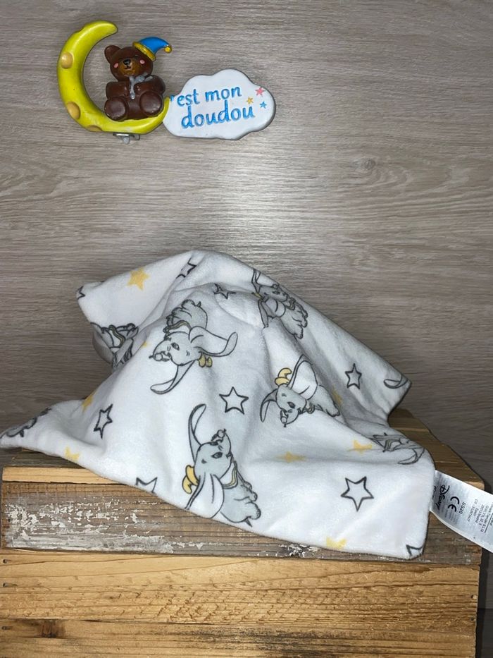 DY442 doudou éléphant 🐘 dumbo disney - photo numéro 2