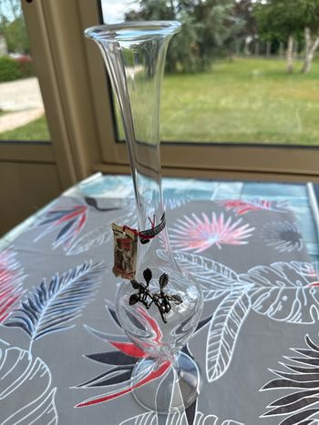 Vase en verre et étain