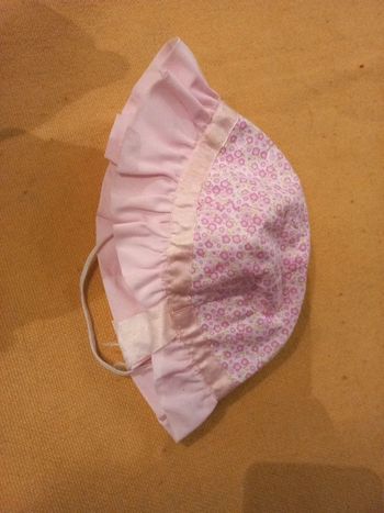 Chapeau coton 1 a 3 mois avec élastique fleuri