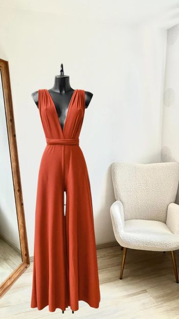 Combi pantalon unie terracotta positions variées dos nu