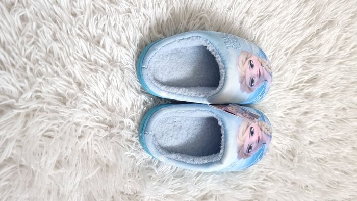 Chaussons reine des neiges 30-31 neuf - photo numéro 3