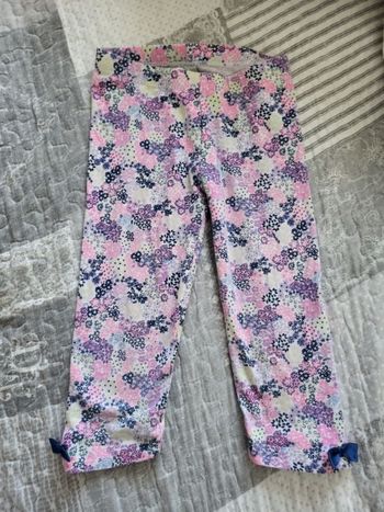 Legging court à fleurs 5 ans