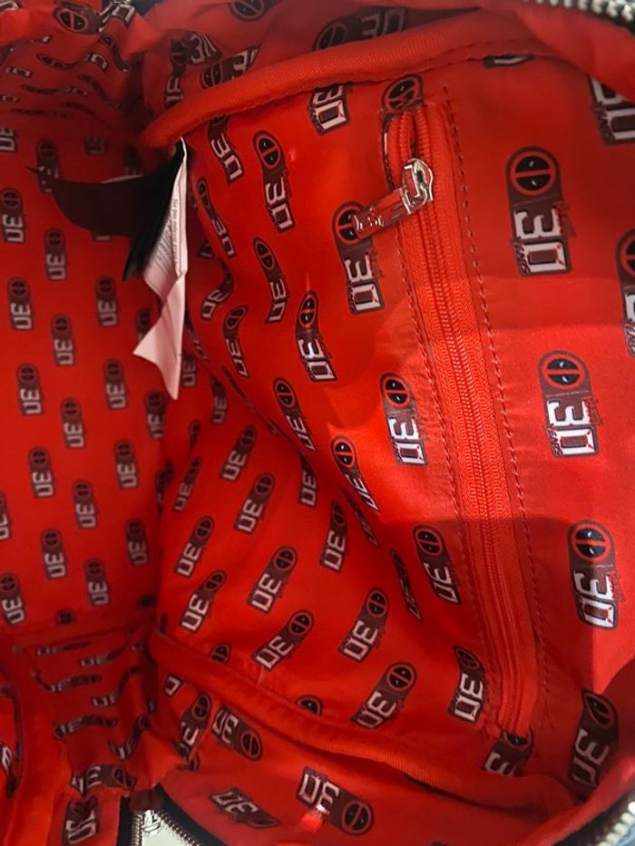 Loungefly Pop !/ Deadpool 30 ème anniversaire - photo numéro 3