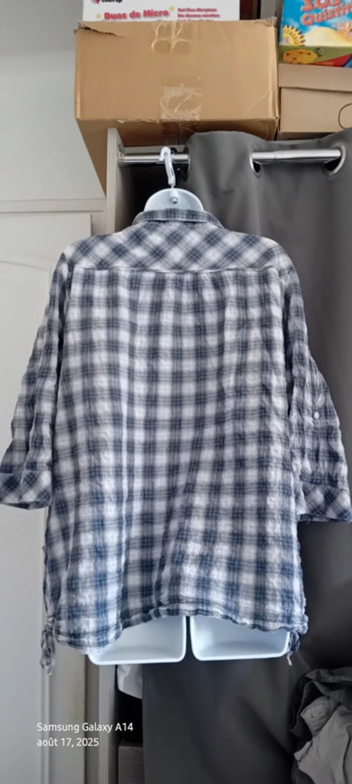Chemise manches 3/4 ajustables à carreaux col V et boutons bleu femme 48/50 m&s mode - photo numéro 8