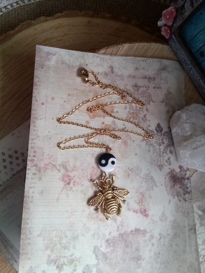 Collier yin yang abeille - photo numéro 3