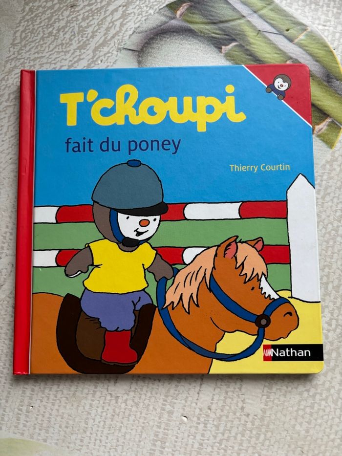 Livre T’choupi N*45