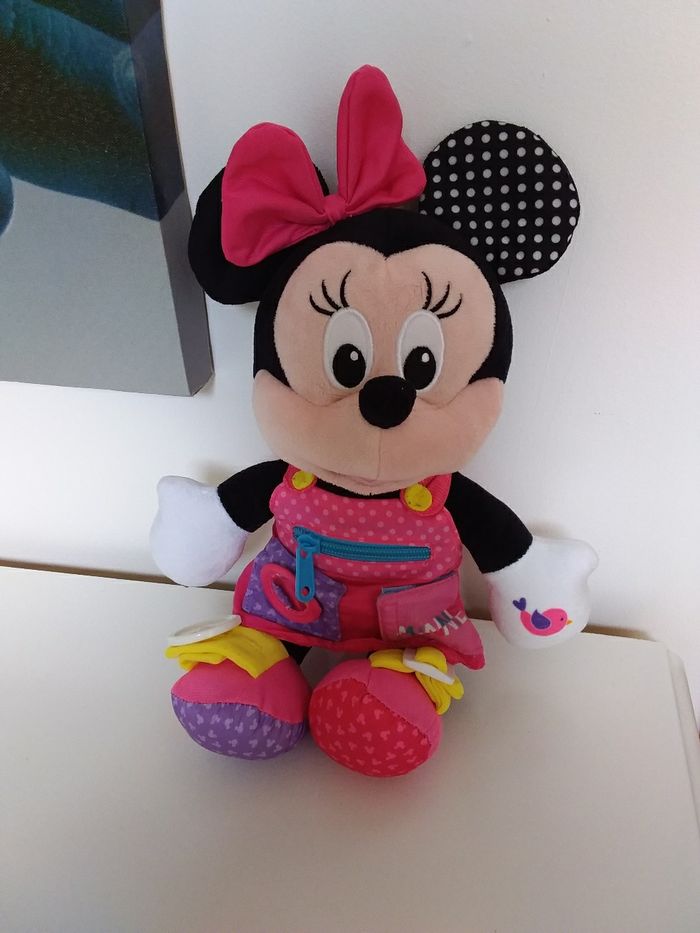 Jouet éducatif Baby Minnie de chez Clementoni