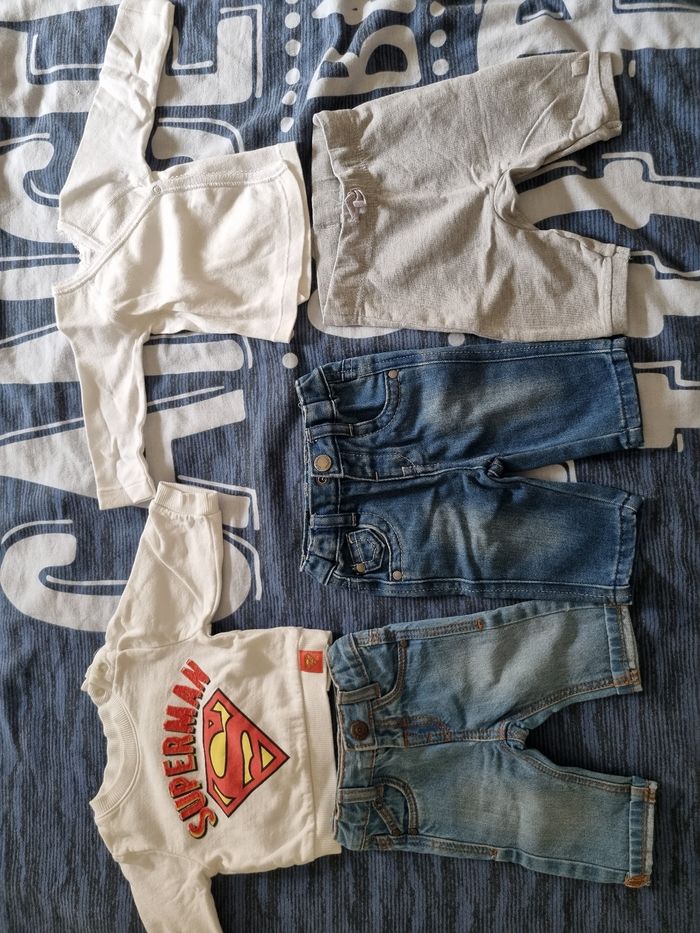 Lot 1 mois 18 pièces plus 2 bodies offert ( légèrement tâcher voir dernière photo) - photo numéro 3