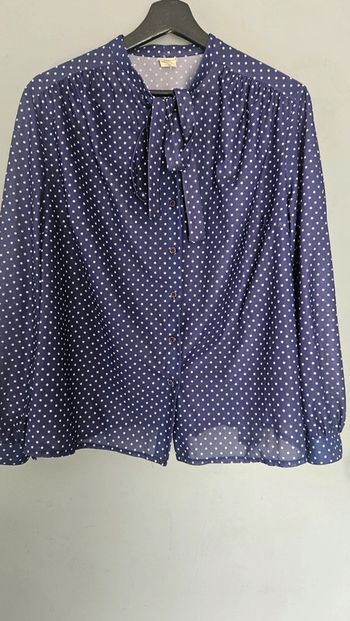 Chemisier vintage bleu à pois- taille 44/46 avec col lavallière