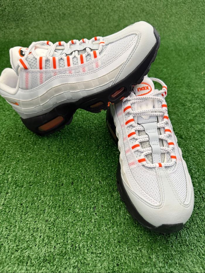 Nike Air Max 95 Gris et Orange - photo numéro 6