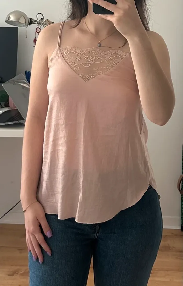 Débardeur avec détail en dentelle