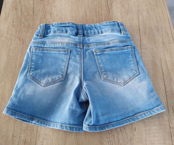 Short en jean bleu clair fille taille 4/5 ans ZY - photo numéro 2