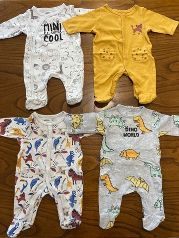 Lot vêtements garçon 1 mois - photo numéro 4