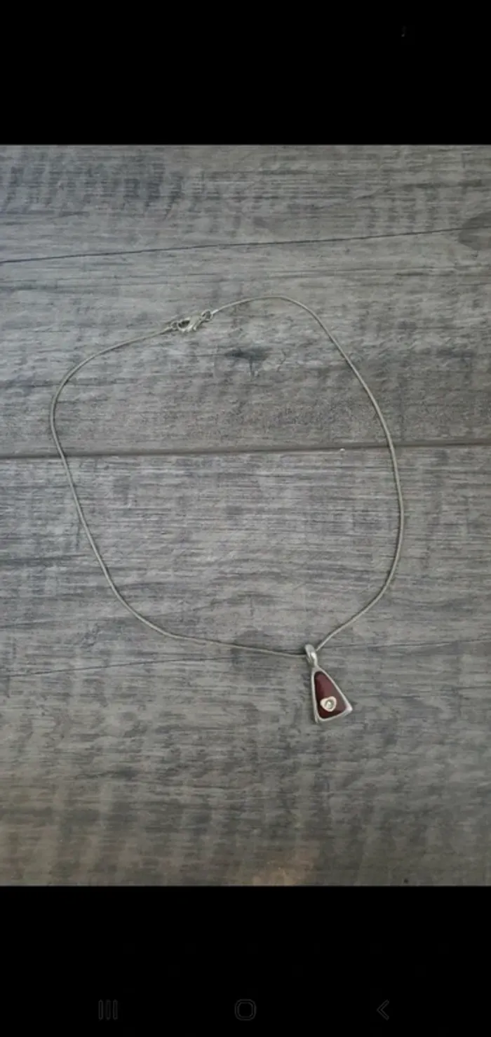 Collier + pendentif rouge et coeur
