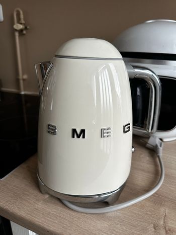 Bouilloire Smeg