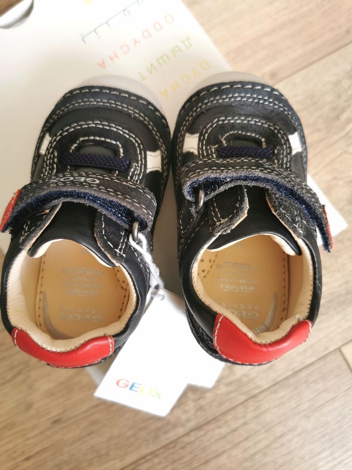 Chaussures en cuir et nubuck  bébé Geox taille 20 - photo numéro 4