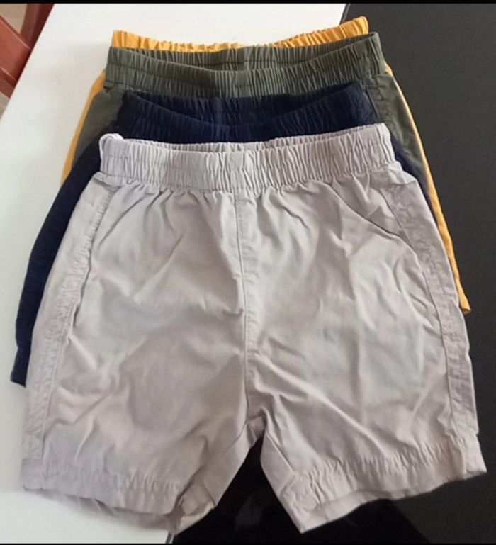 Lot de 11 short
