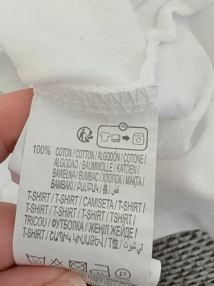 TEE shirt fille Kiabi cœur - photo numéro 4