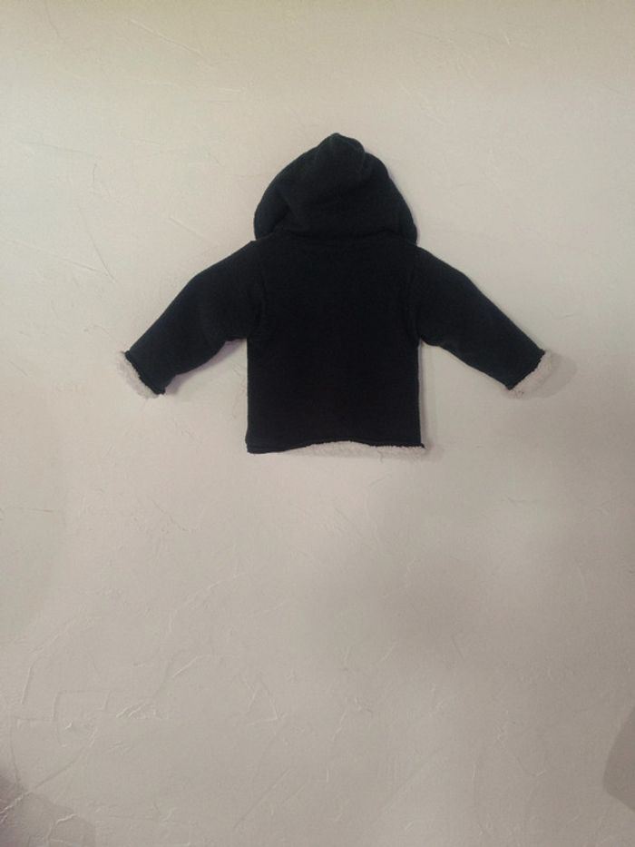 Blouson molletonné T6 mois en très bon état - photo numéro 2