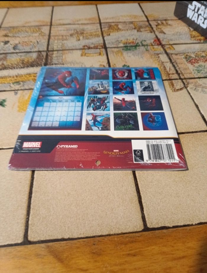 Calendrier spiderman - photo numéro 2