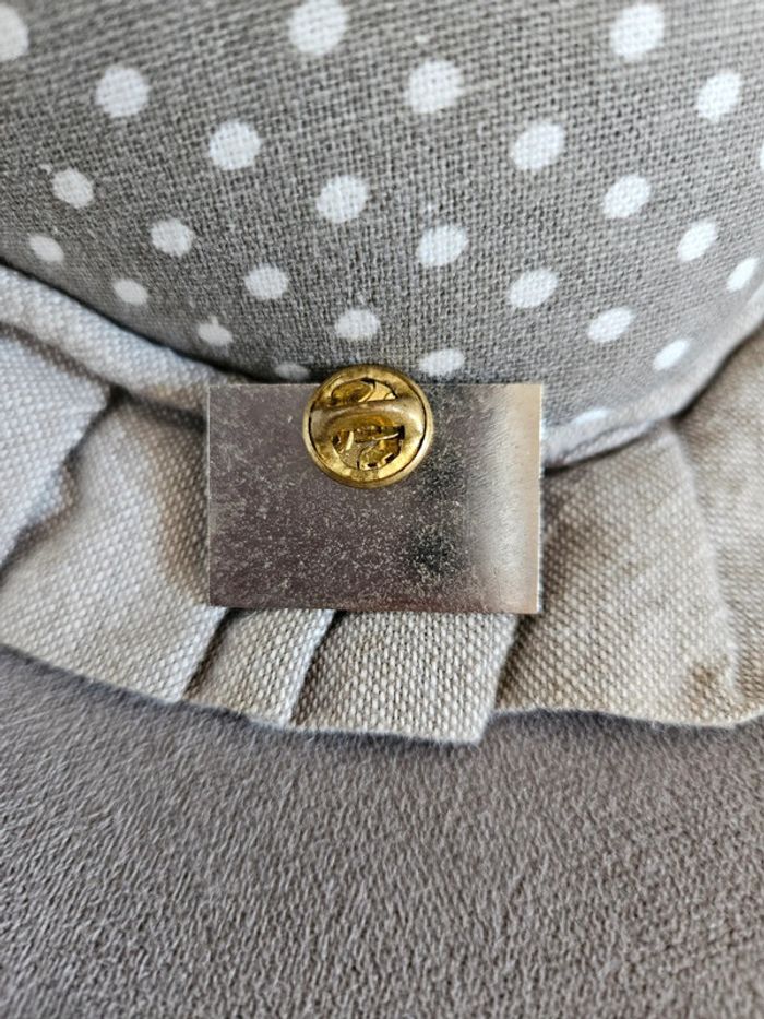 Broche pin's Naf Naf - photo numéro 3