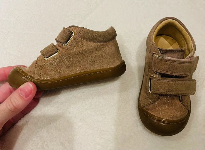 Petites chaussures Naturino taille 20 couleurs rose pailleté - photo numéro 3