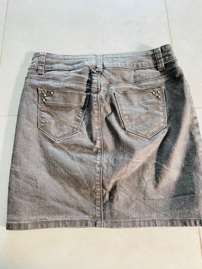 Lot jupes en jean mi saison - photo numéro 6