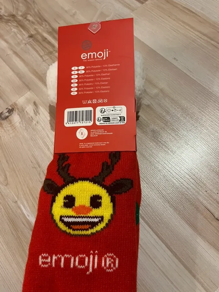 chaussettes emoji anti dérapante et douces - photo numéro 3