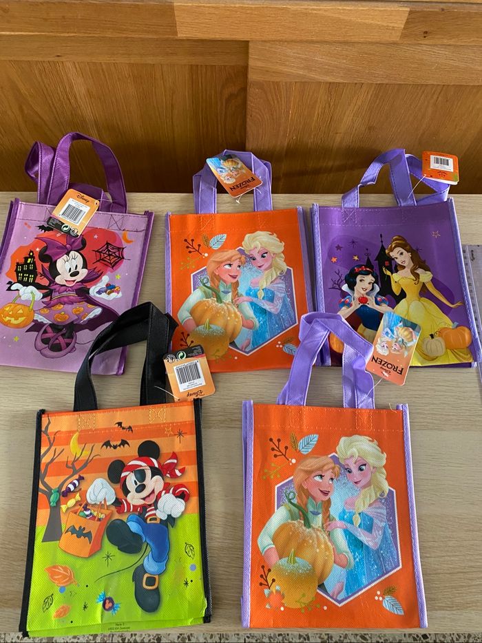 Sac bonbons Halloween disney frozen reine neiges Mickey Minnie mouse princesses neufs