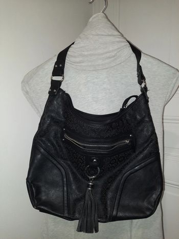 Sac à main noir sans marque