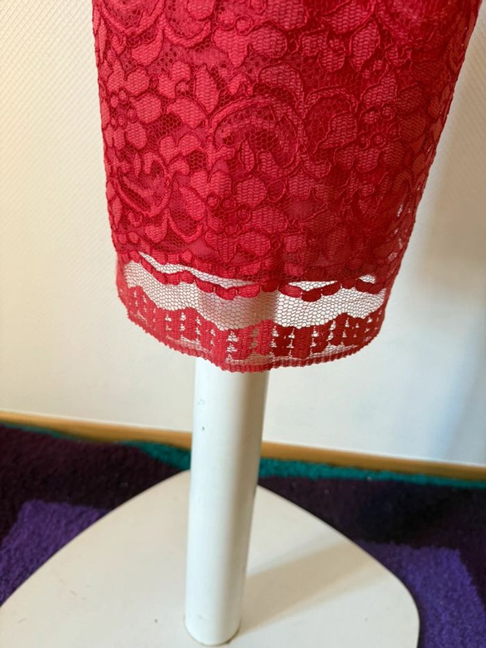 Robe rouge en dentelle en bon état taille 36 tara jarmon - photo numéro 5