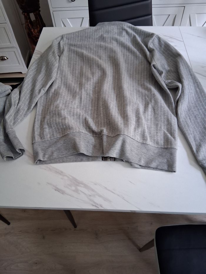 Veste rayé gris et blanc " t- S" - photo numéro 2