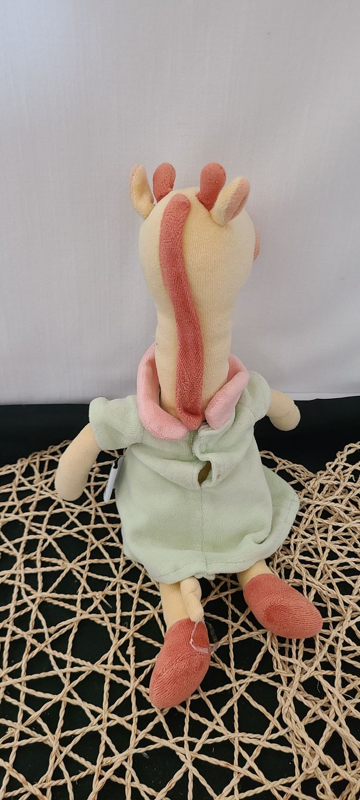 Doudou girafe robe verte jaune Les Loustics MOULIN ROTY - photo numéro 2