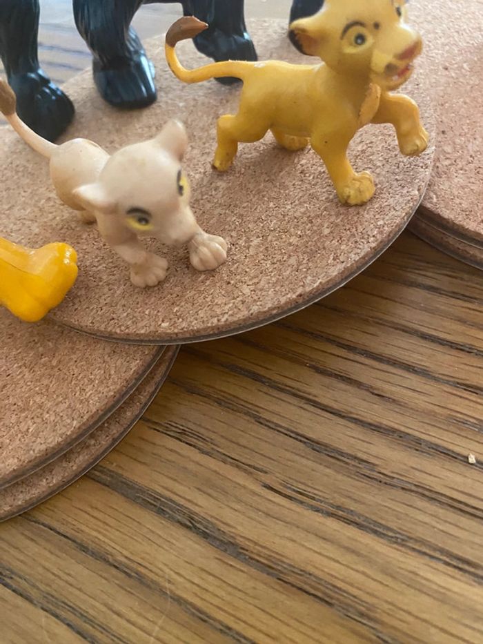 Figurines Roi lion - photo numéro 2