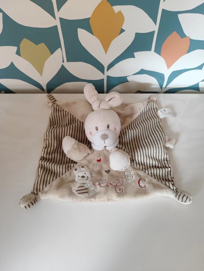 Doudou lapin marron abc simba toys nicotoy