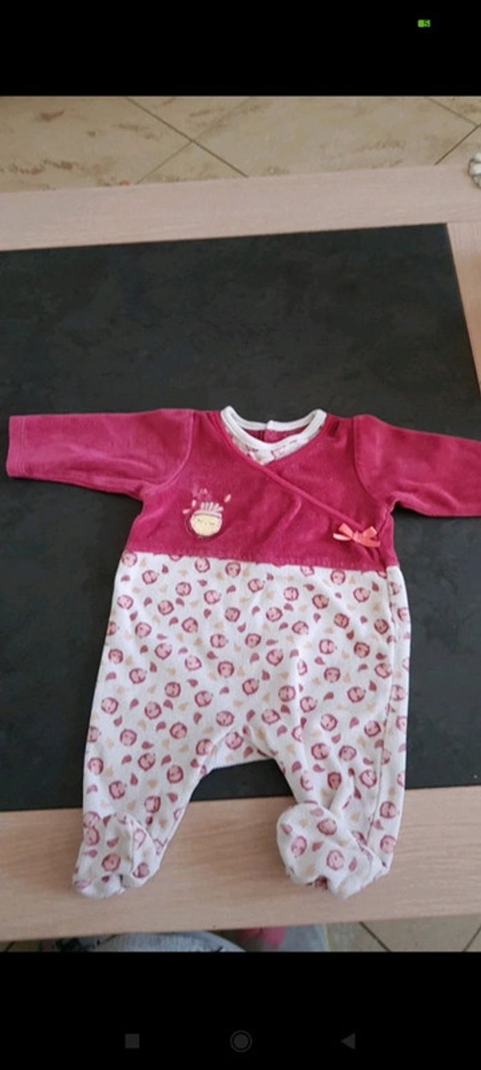 Pyjama 🍭 1 mois