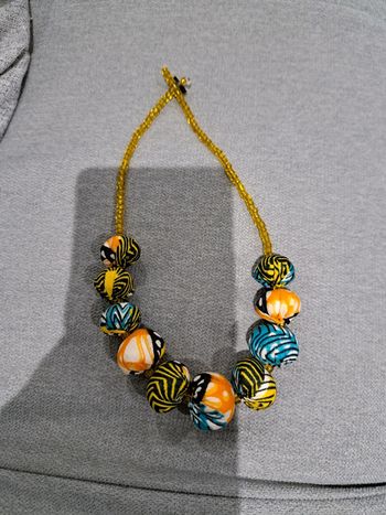 Collier tissus et perles