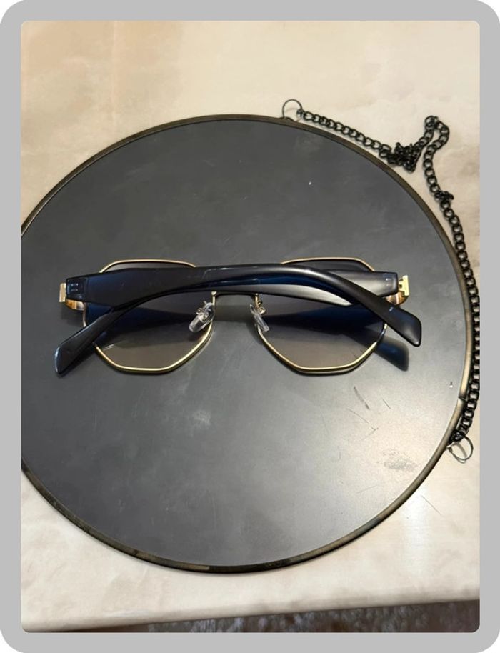 Lunette de soleil octogonale bleue - photo numéro 2