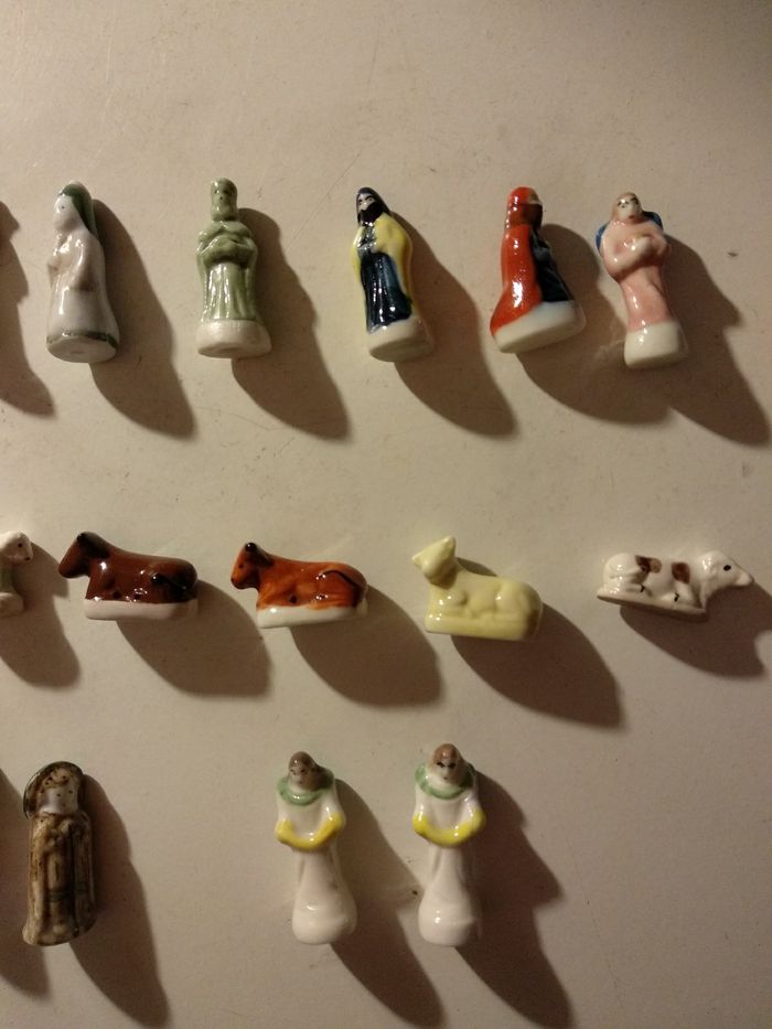 24 fèves Crèche - photo numéro 3