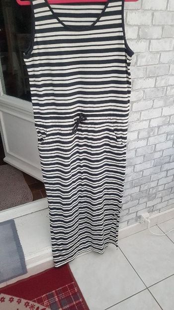 robe d'été longue rayée horizontale noir blanc