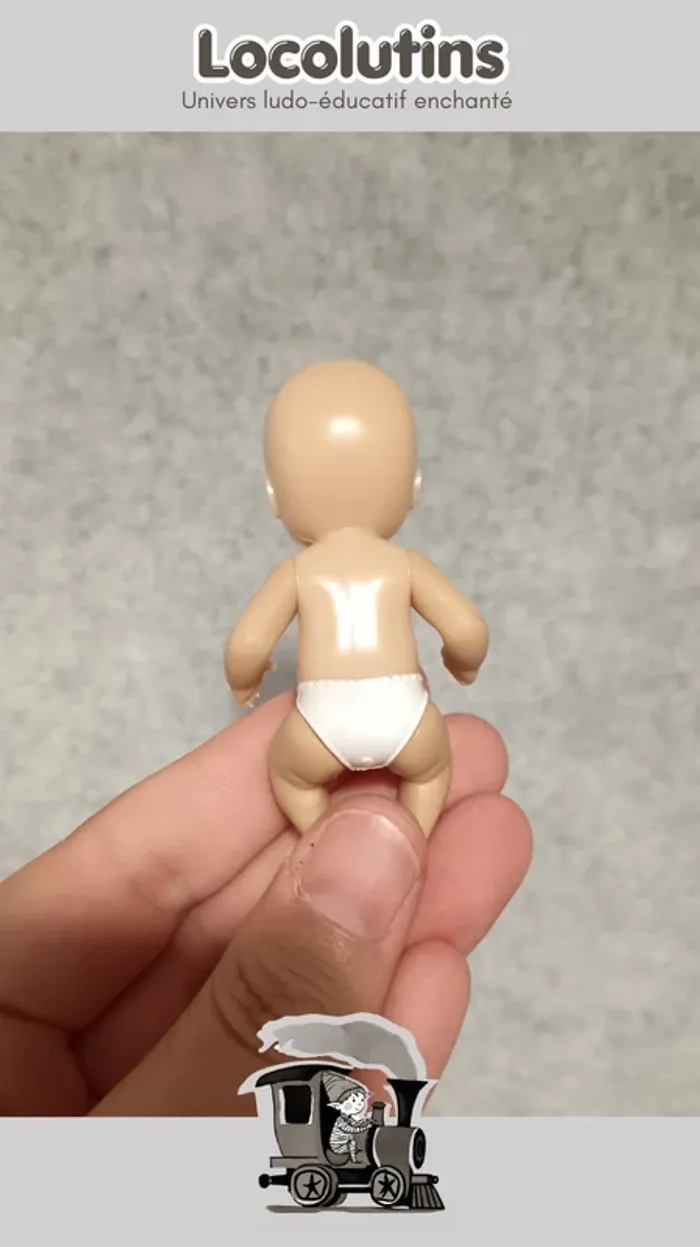 🚂 Poupée bébé miniature taille Barbie - photo numéro 6