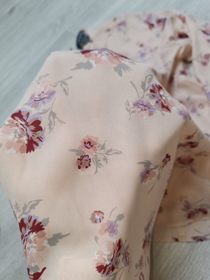 Chemisier fleuri Taille 42 - photo numéro 5