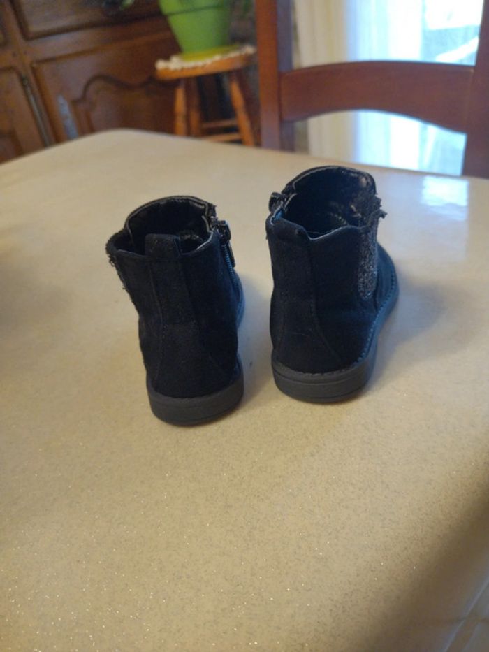 Bottines noires en suédine à fermeture éclair. - photo numéro 3