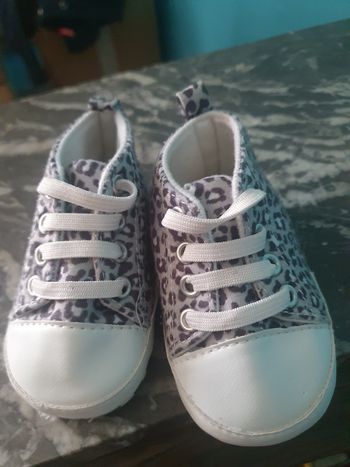 Baskets bébé 18/19